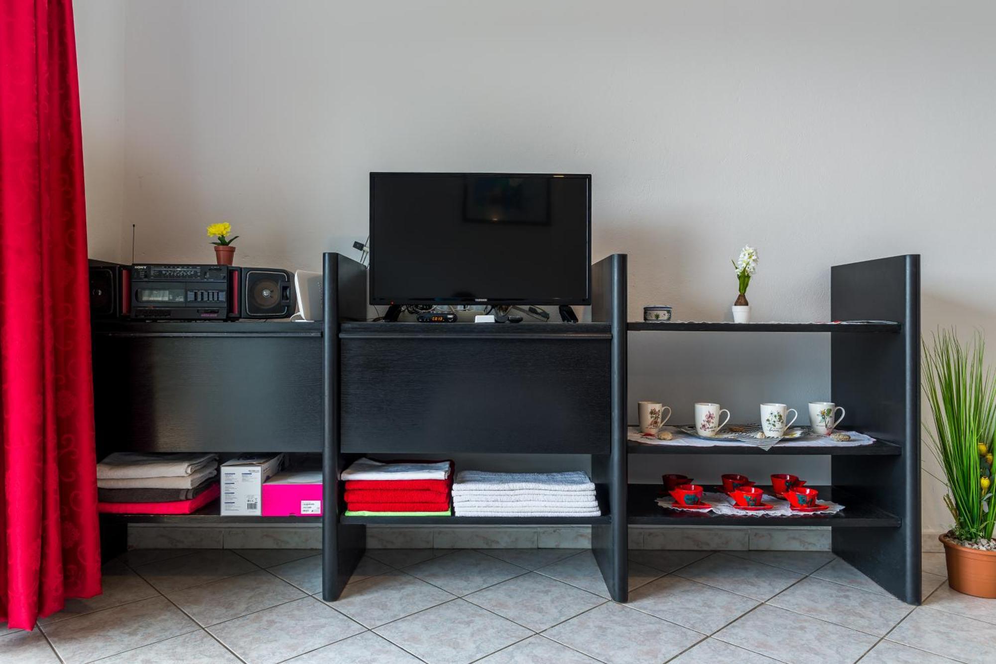 Apartments Claudia Šmrika Екстериор снимка