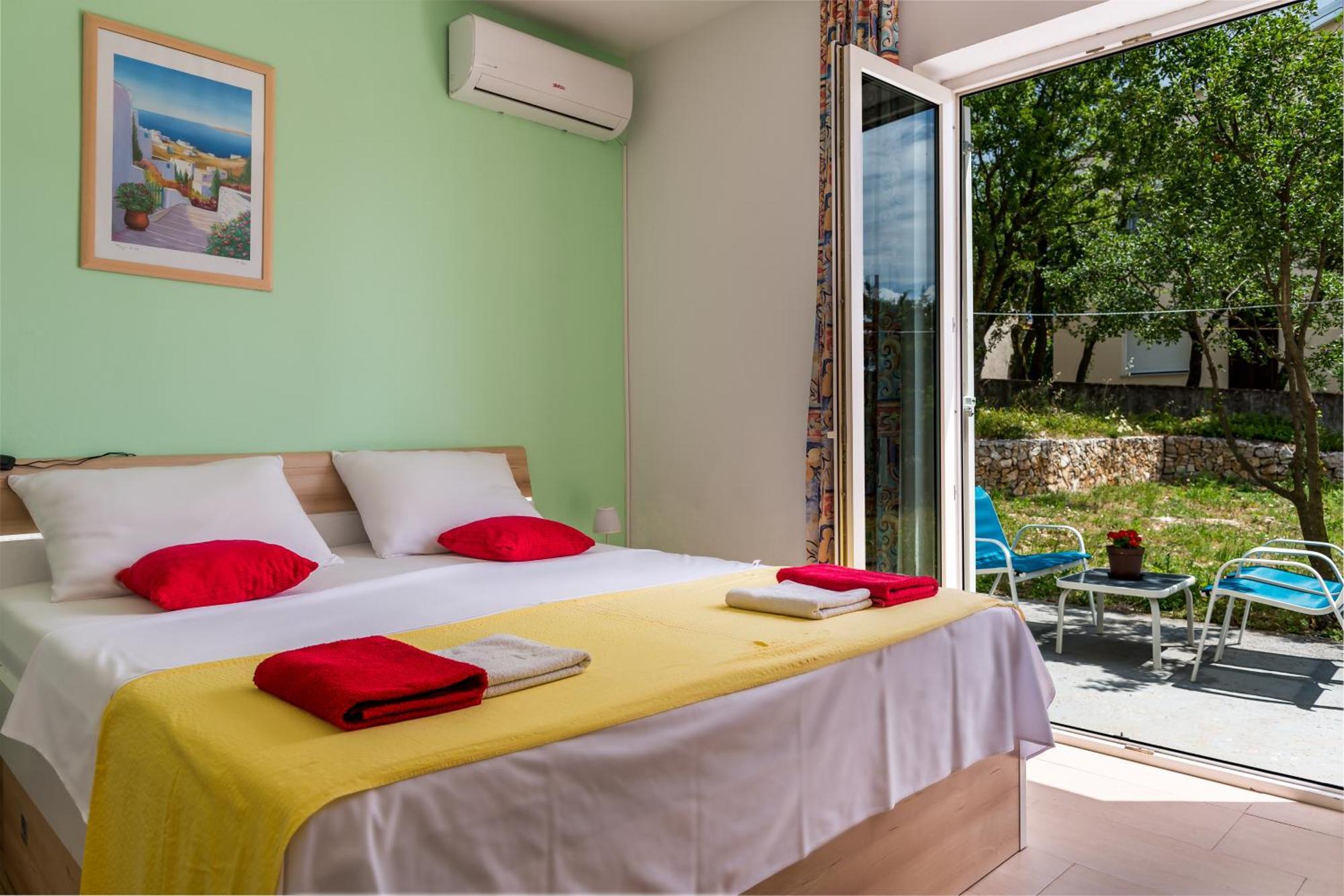 Apartments Claudia Šmrika Екстериор снимка