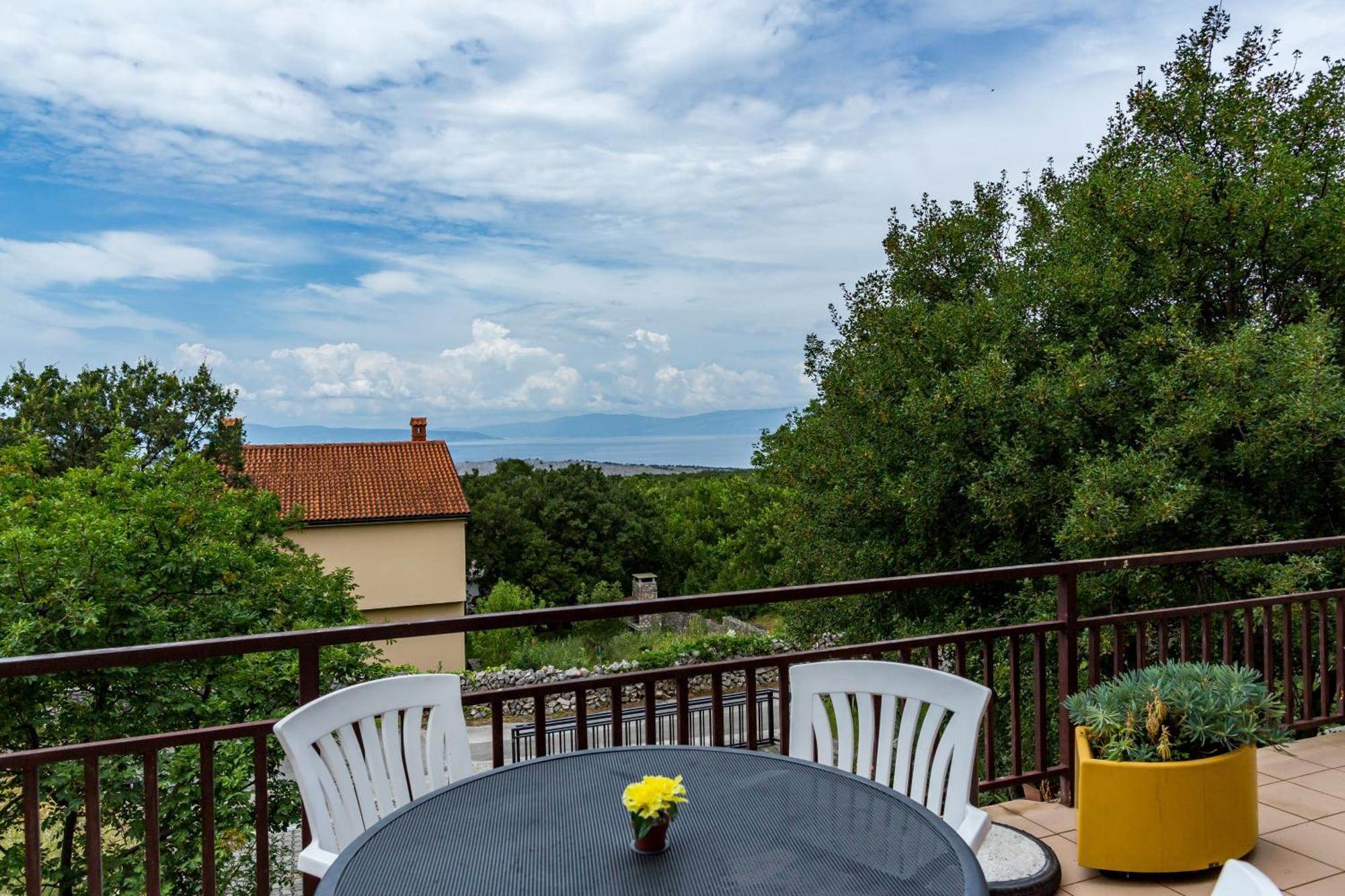 Apartments Claudia Šmrika Екстериор снимка