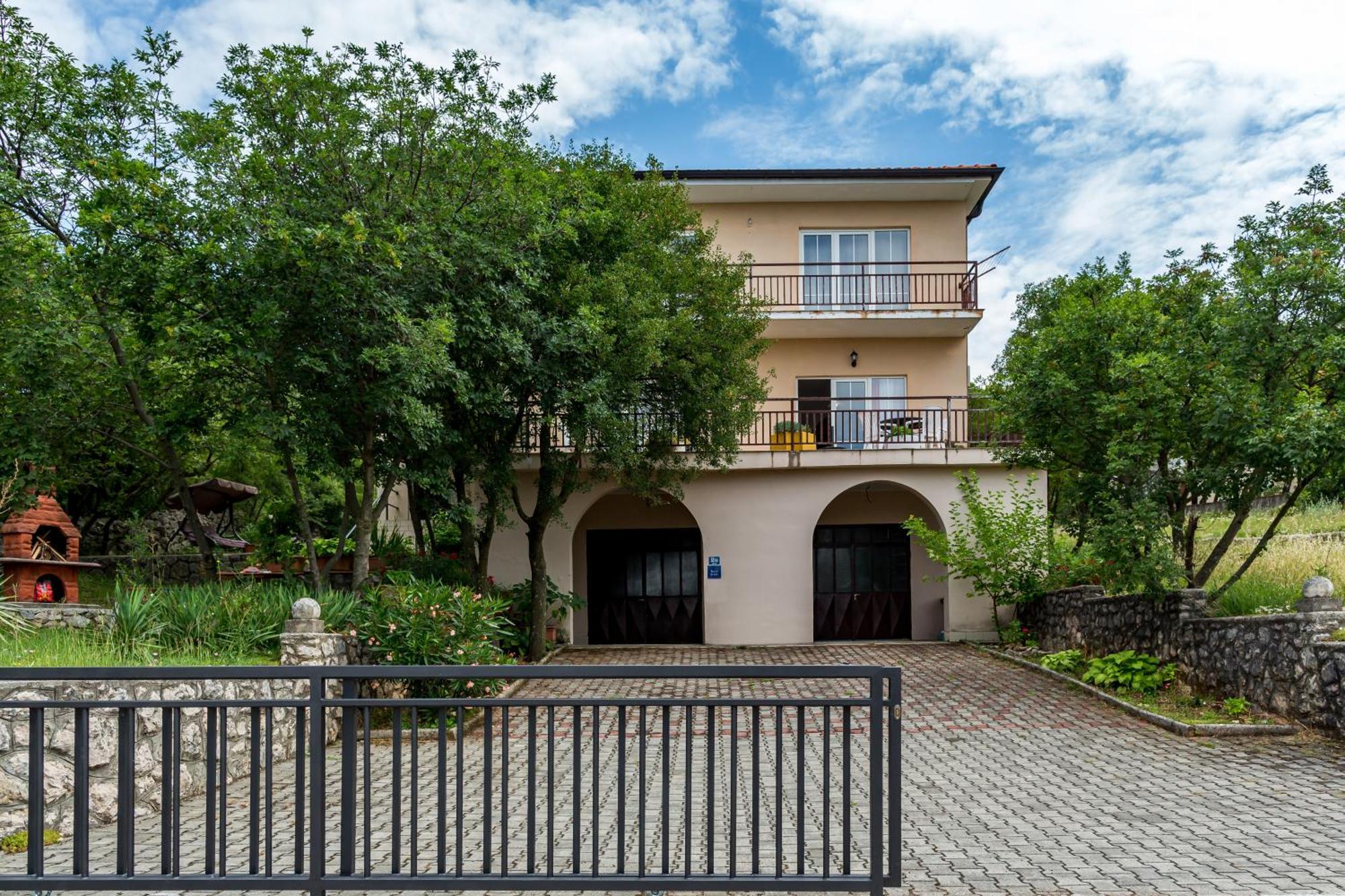 Apartments Claudia Šmrika Екстериор снимка