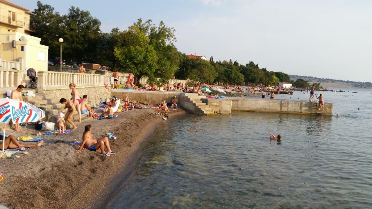 Apartments Claudia Šmrika Екстериор снимка